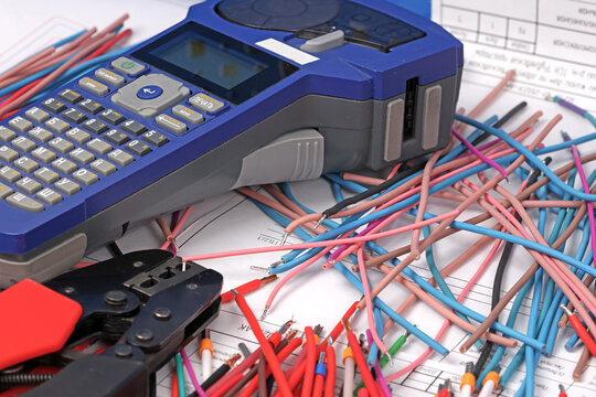 Thermal printing printer. It is used for marking in the electrical control panel. 
