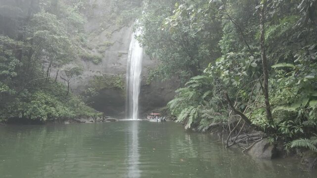 Cascada Buenaventura La Sierpe Bah&iacute;a M&aacute;laga Colombia