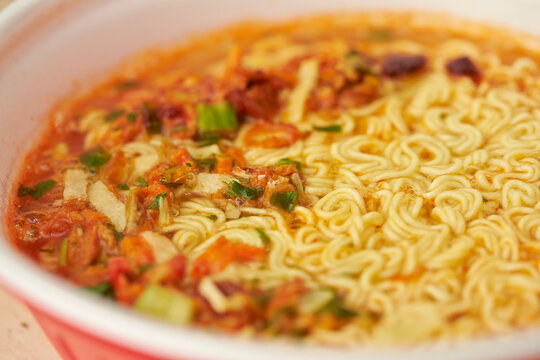 Instant Cup Noodles, instant noodles