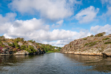 Fototapeta premium Rocky landscape on Albrektssunds canal in Bohuslän, west coast Sweden