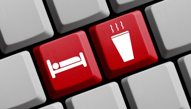 Computer Tastatur in rot: Kaffee am Morgen