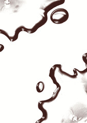 gouttes d'eau colorées sur surface avec éclaboussure © Studioliloug
