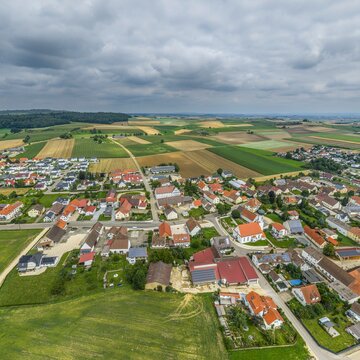 Ausblick auf Trochtelfingen im N&ouml;rdlinger Ries, Ortsteil der Stadt Bopfingen im Ostalbkreis