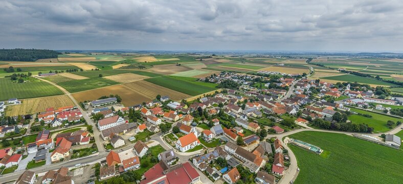 Ausblick auf Trochtelfingen im N&ouml;rdlinger Ries, Ortsteil der Stadt Bopfingen im Ostalbkreis