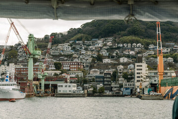 長崎市の街並み風景 © An artisan