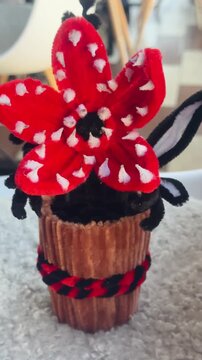 DIY Fluffy Demogorgon Flower: Chenille Stems Craft Tutorial