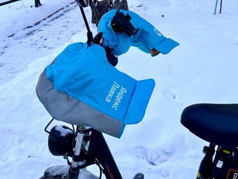 Russia, Yekaterinburg January 13, 2026 Yandex delivery service bike shop on the city street in winter