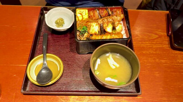 Opening a Traditional Japanese Unagi and Yakitori Bento Box in Tokyo