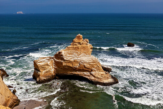 The rocky coast near Paracas in Peru
