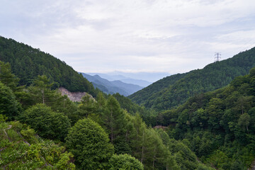 Fototapeta premium 山梨県 琴川ダムからの眺め