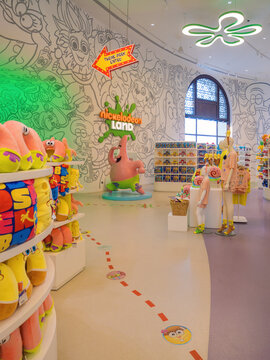 Belek, Turkey - March 30, 2026: Inside the Nickelodeon Land gift shop, featuring SpongeBob SquarePants merchandise, large Patrick Star statues, and vibrant character-themed retail displays