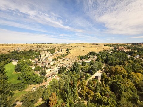 Panoramic View of Eresma Valley in Segovia &ndash; Scenic Landscape and Historic Spanish Countryside