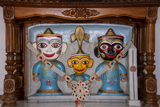 Maheswarnath Mandir hindu temple, Triolet, MauritiusJagannaths, Baladev and Subadra murthis