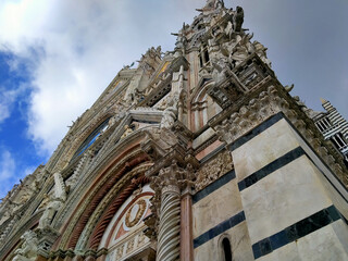 Naklejka premium Siena Cathedral (Cattedrale di Santa Maria Assunta) in Siena, Italy