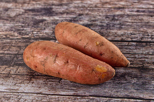 Raw ripe sweet potato - batat