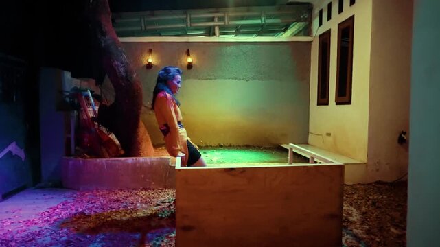 Pained and Graceful Contemporary Dance Inside a Confining Box