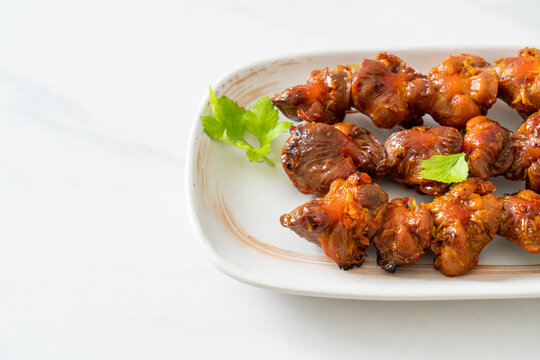 grilled chicken gizzard skewer with herbs and spices