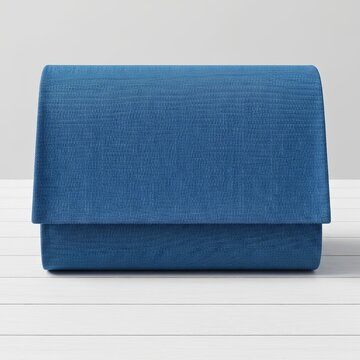Features a diagonal weave pattern providing durability and a dis