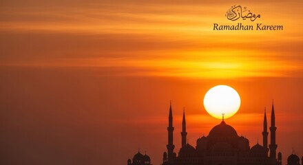 Obraz premium Ramadan Kareem sunset over a mosque silhouette with Arabic calligraphy.