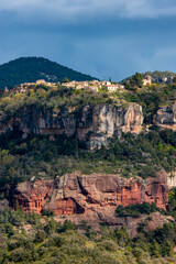 Obraz premium Siurana is a medieval village on top of a cliff, located in the lower part of the Gritella mountain range, Priorat region, Cornudella municipality, province of Tarragona, Catalonia, Spain