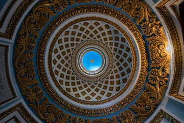 Fototapeta premium Mosta Rotunda dome interior - Mosta, Malta