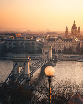 Sunrise view of Sz&eacute;chenyi Chain Bridge in Budapest, Hungary, with the Danube River
