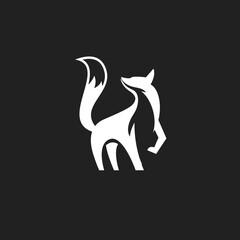 Obraz premium Minimalist White Fox Silhouette Logo Design