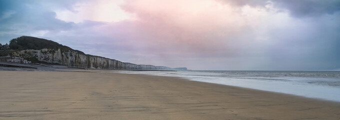 Obraz premium Veules-les-Roses on the Cote d’Albatre in Normandy, the beach 