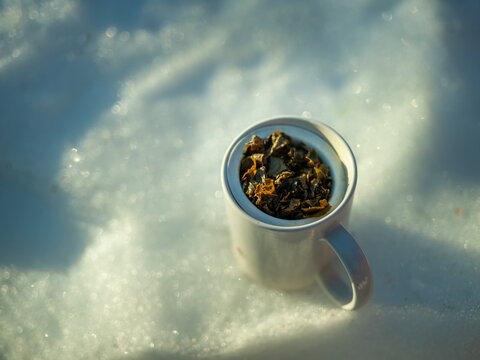 tea on the snow