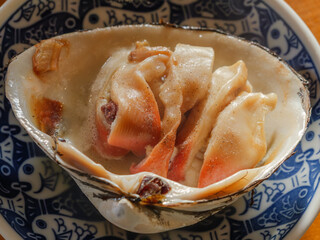 苫小牧名物ホッキ貝のバター焼き 北海道の新鮮な海産物料理 © ibuki