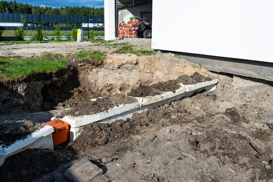 Septic tank installation project with storm valve