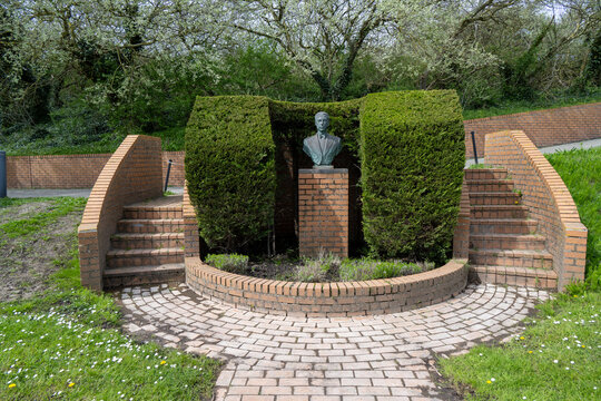 Bronze bust memorial at Atlantikwall Raversyde heritage site