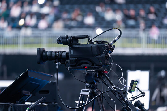 業務用ビデオカメラ