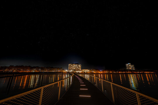 Timmendorfer Strand - die neue Seebr&uuml;cke unter dem Sternenhimmel