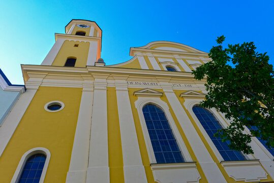 Die Dreifaltigkeitskirche in Kaufbeuren, Bayern 