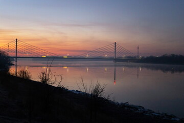 Płocki most- Wschód słońca. © Robert