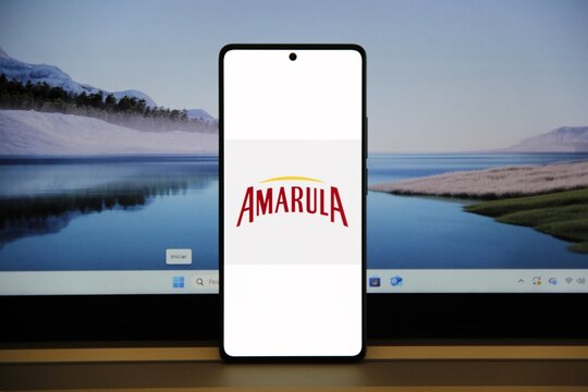 Amarula - Licor cremoso sul-africano, famoso mundialmente, produzido a partir da fermenta&ccedil;&atilde;o e destila&ccedil;&atilde;o do fruto da &aacute;rvore maruleira (Sclerocarya birrea), nativa da savana africana.