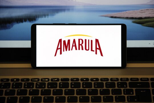 Amarula - Licor cremoso sul-africano, famoso mundialmente, produzido a partir da fermenta&ccedil;&atilde;o e destila&ccedil;&atilde;o do fruto da &aacute;rvore maruleira (Sclerocarya birrea), nativa da savana africana.