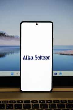 Alka-Seltzer - Medicamento anti&aacute;cido e analg&eacute;sico efervescente, composto por bicarbonato de s&oacute;dio, &aacute;cido c&iacute;trico e aspirina (&aacute;cido acetilsalic&iacute;lico). Utilizado para al&iacute;vio r&aacute;pido de azia, indigest&atilde;o.
