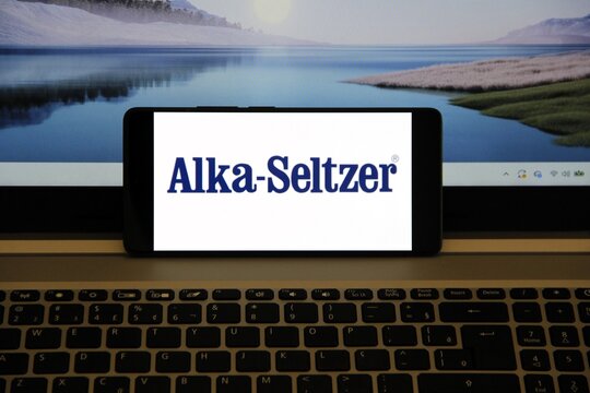 Alka-Seltzer - Medicamento anti&aacute;cido e analg&eacute;sico efervescente, composto por bicarbonato de s&oacute;dio, &aacute;cido c&iacute;trico e aspirina (&aacute;cido acetilsalic&iacute;lico). Utilizado para al&iacute;vio r&aacute;pido de azia, indigest&atilde;o.