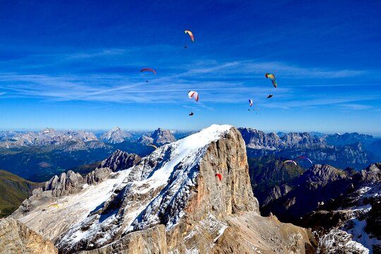 Paragliding Marmolada