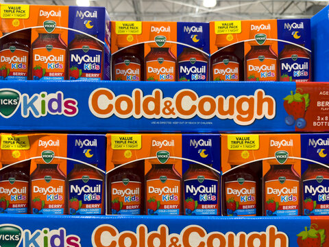 Vicks DayQuil and NyQuil Kids Cold and Cough berry liquid packs