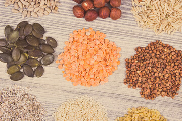 Various ingredients as source natural vitamin B6, minerals and fiber