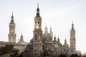 Fototapeta premium Cathedral-Basilica of Our Lady of the Pillar with sunset, Zaragoza