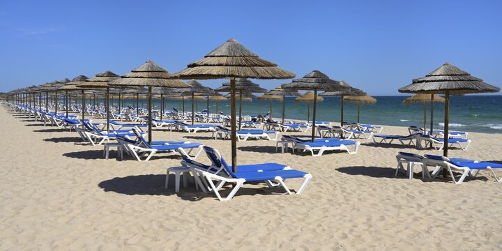 Praia dos Salgados Beach, Albufeira, Algarve, Portugal