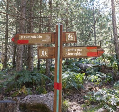 Signpost with Corsican names to the bomb crater U Compuleddu, Col de Bavella, Corsica, France