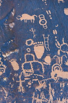 Petroglyphs, Newspaper Rock State Park, Monticello, Utah, United States