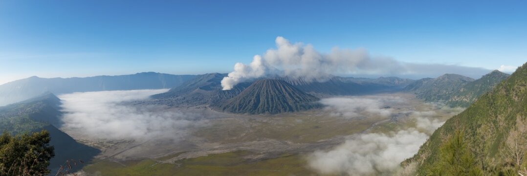 View of volcanoes, smoking volcano Gunung Bromo, Batok, Kursi, Gunung Semeru, Bromo-Tengger-Semeru National Park, Java, Indonesia