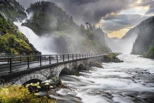 Stone bridge at L&aring;tefossen waterfall, Skare, Vestland province, Norway