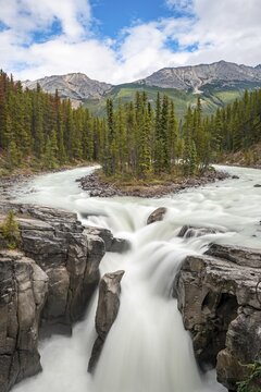 Waterfall Sunwapta Falls, at Icefields Parkway, Sunwapta River, Jasper National Park, Rocky Mountains, Alberta, Canada